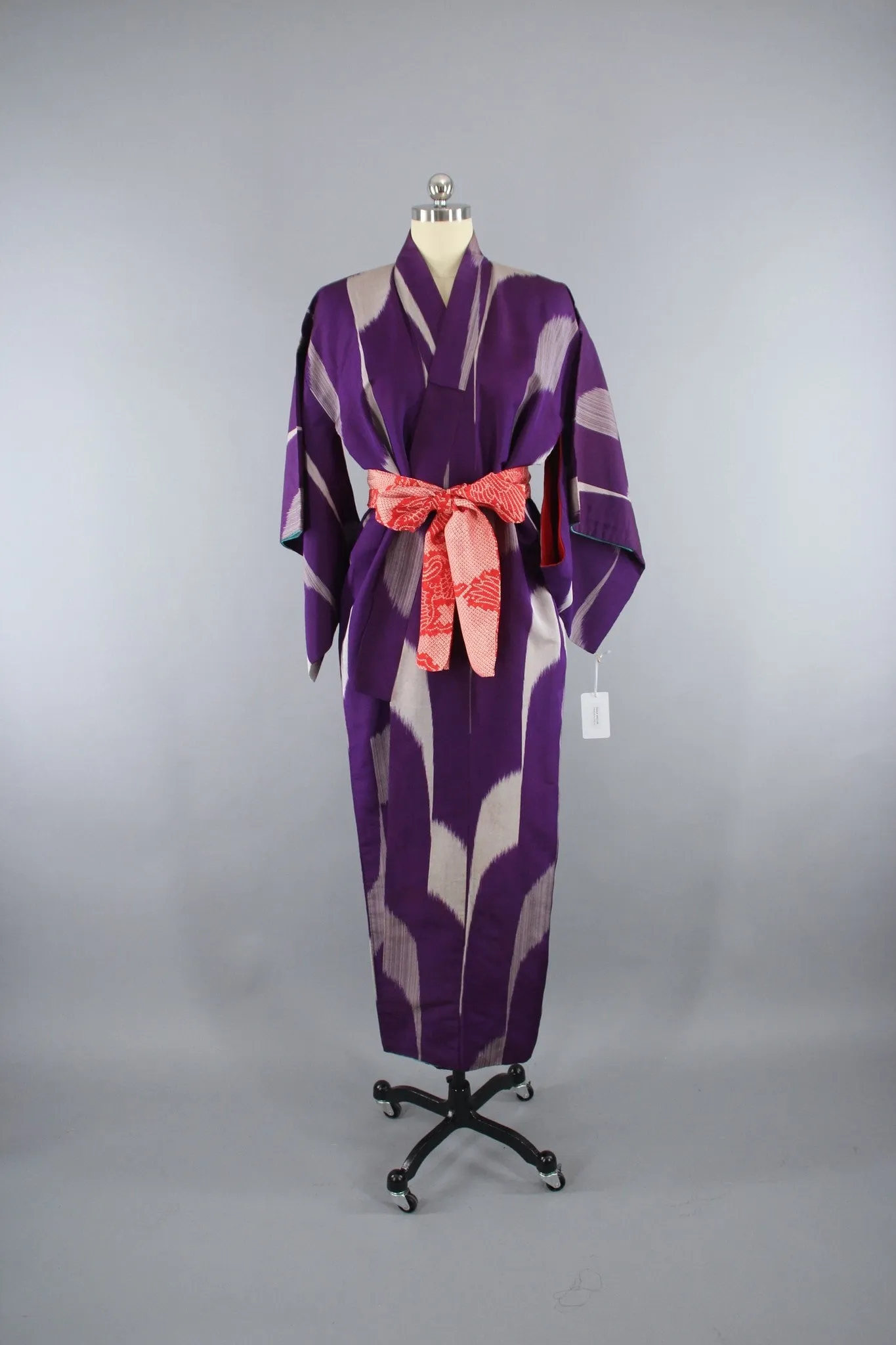 1930s Vintage Silk Kimono Robe in Purple & Grey Ikat Meisen