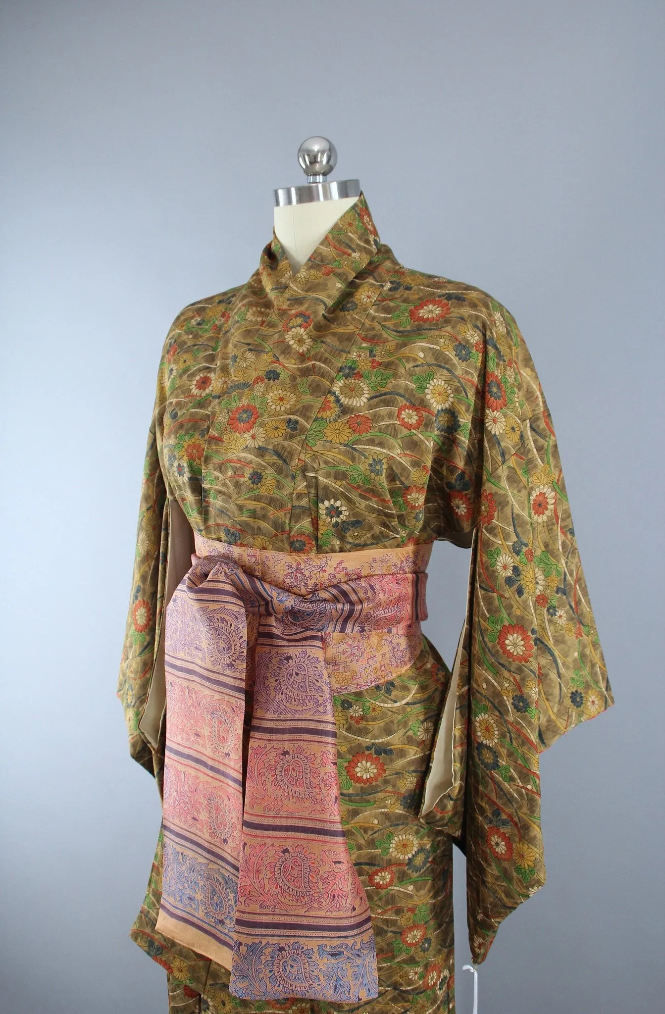 1950s Vintage Kimono Robe with Green & Brown Floral Print