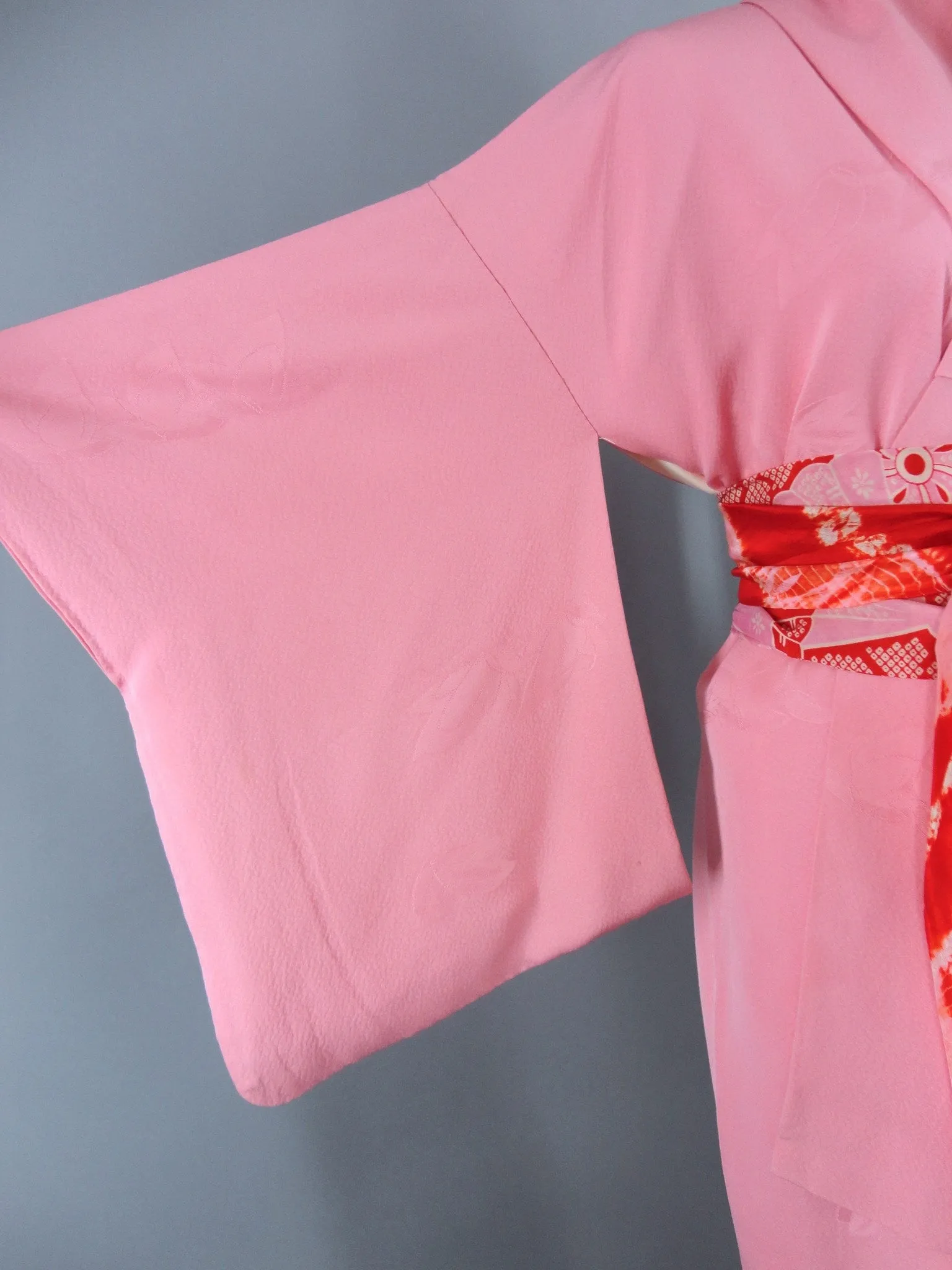 1950s Vintage Silk Kimono Robe / Cotton Candy Pink