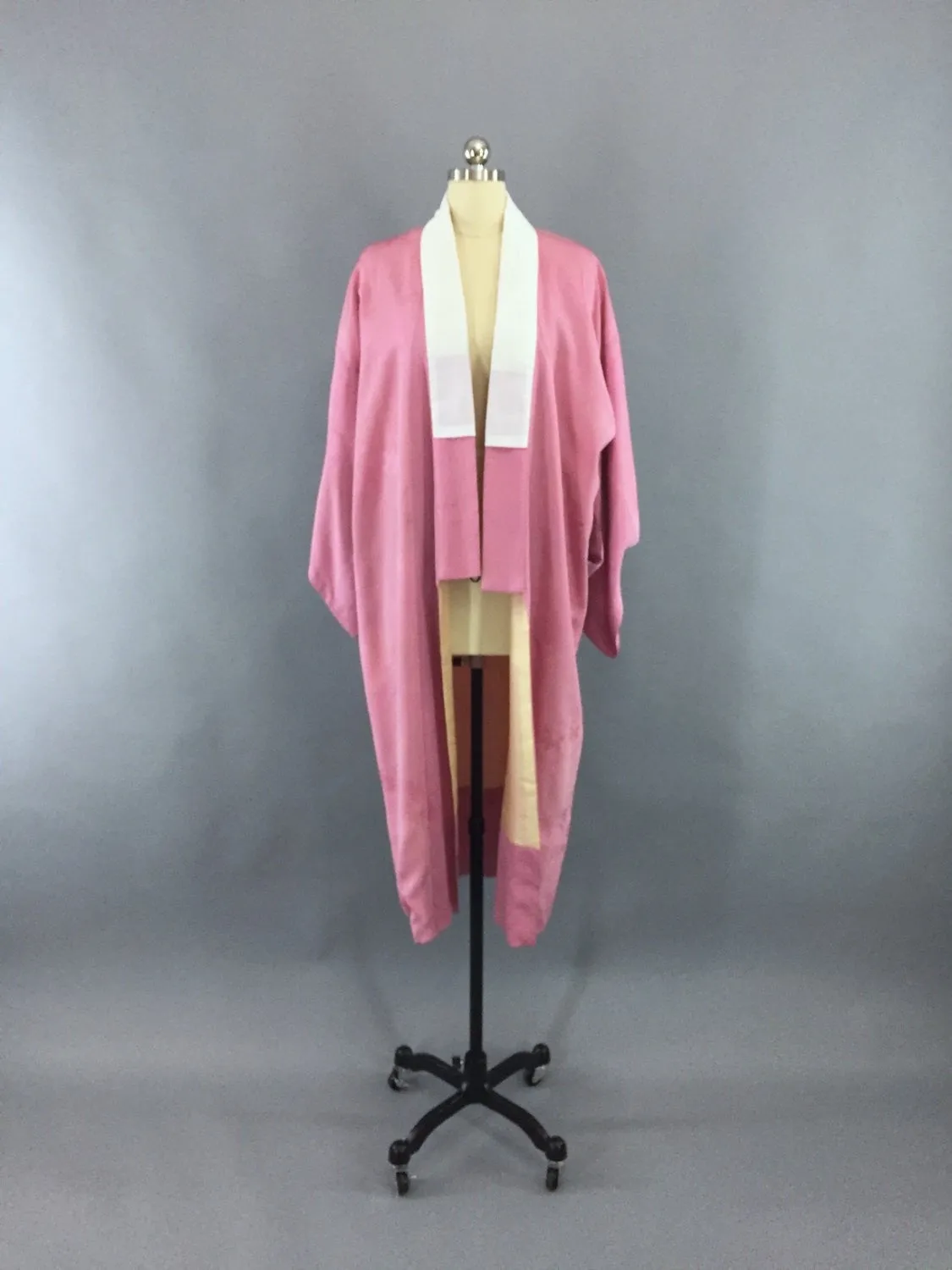 1950s Vintage Silk Kimono Robe / Mauve Pink