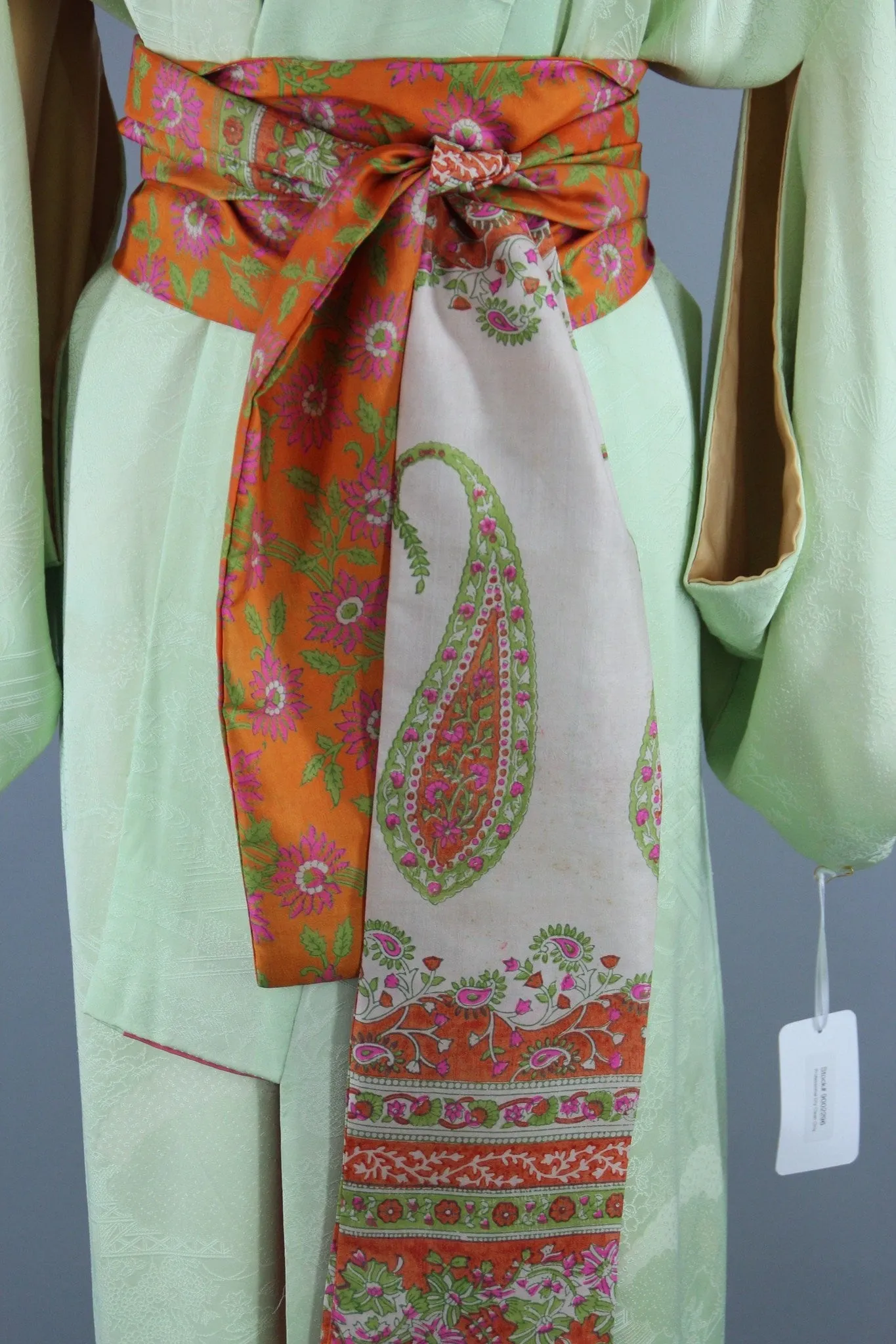 1960s Vintage Silk Kimono Robe in Pastel Spring Green