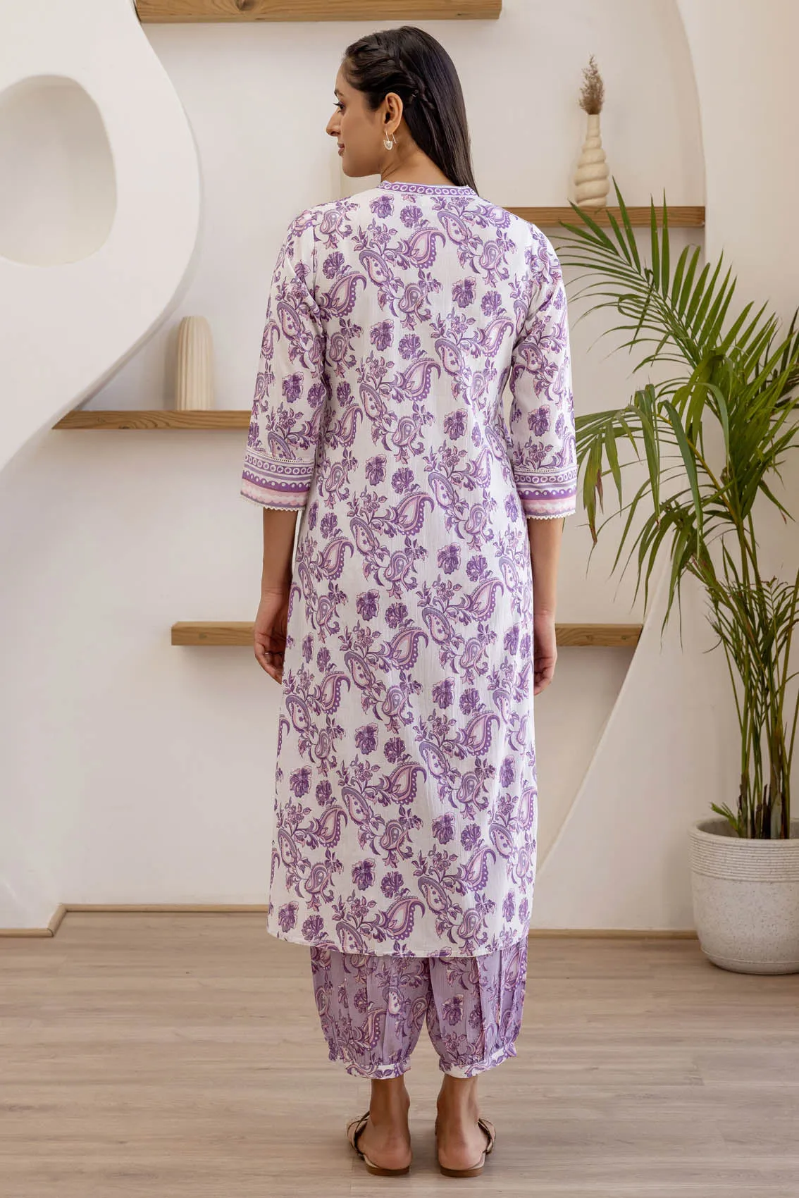 Lavender Paisley V-Neck Kurta